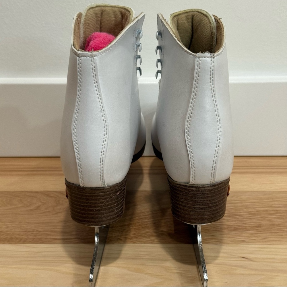 Riedell White Women's Figure Skates - Classic High-Cut Leather - Picture 6 of 12